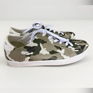 OTBT Women’s Court Sneakers In Camo US Size 8 M PERFECT